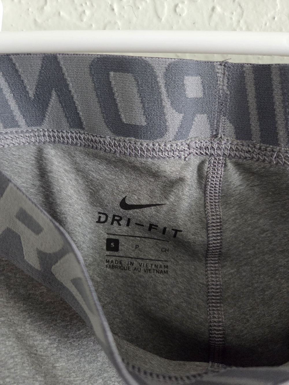 Nike Pro Dri Fit Compression Athletic 3/4 Tights Pants Leggings - Picture 7 of 7